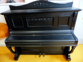 neupert piano 2